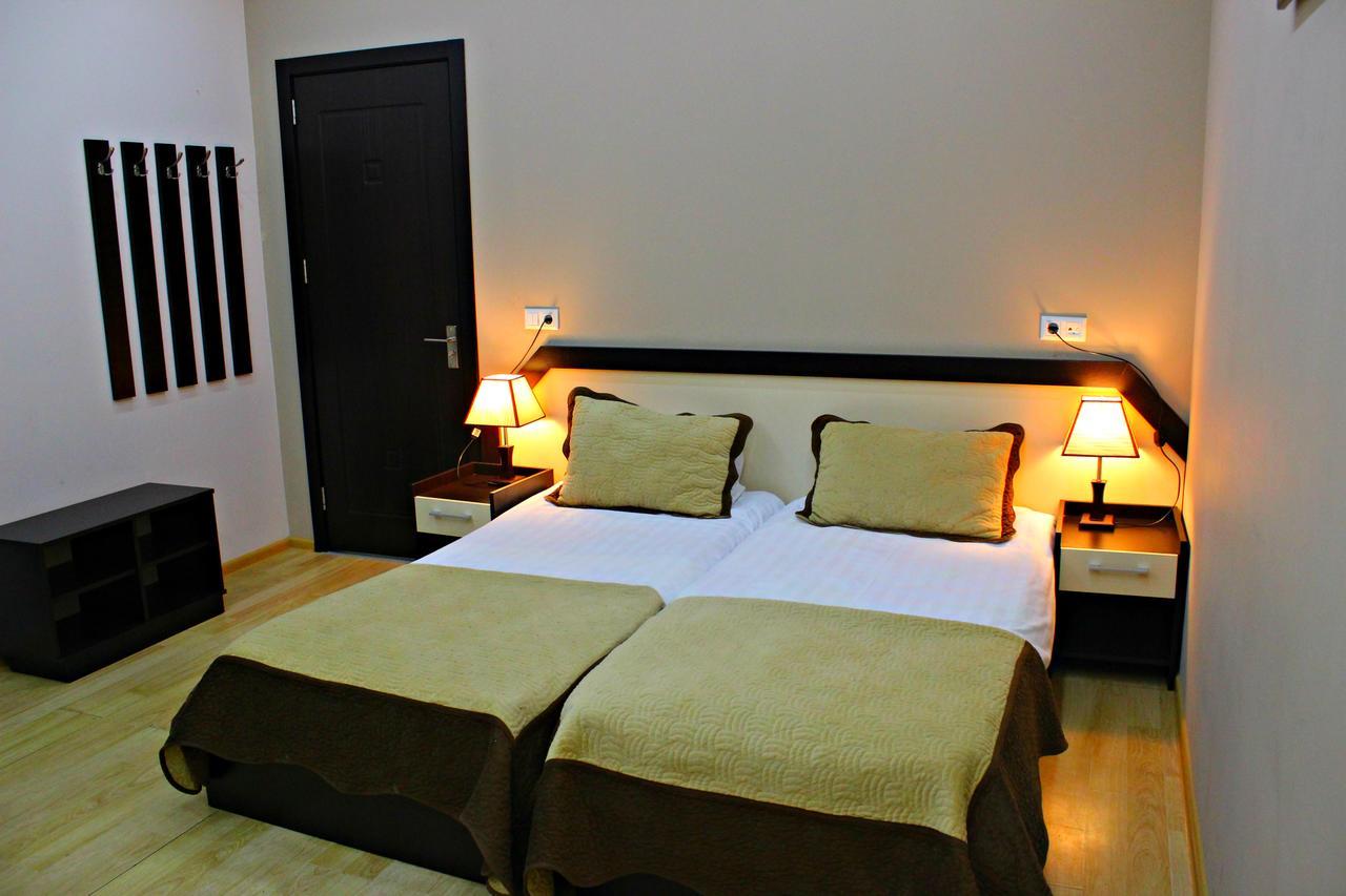 Getaway Hotel Тбилиси Экстерьер фото