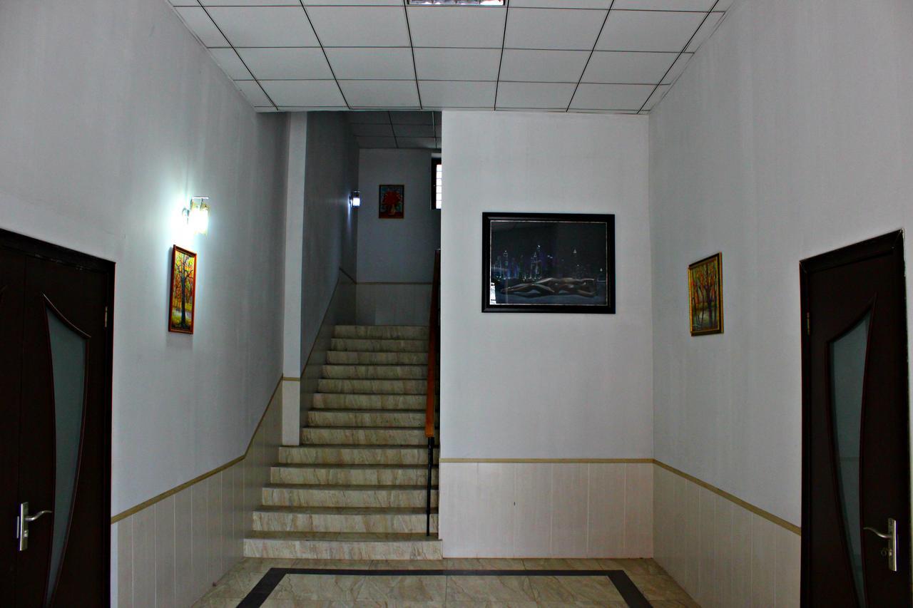 Getaway Hotel Тбилиси Экстерьер фото