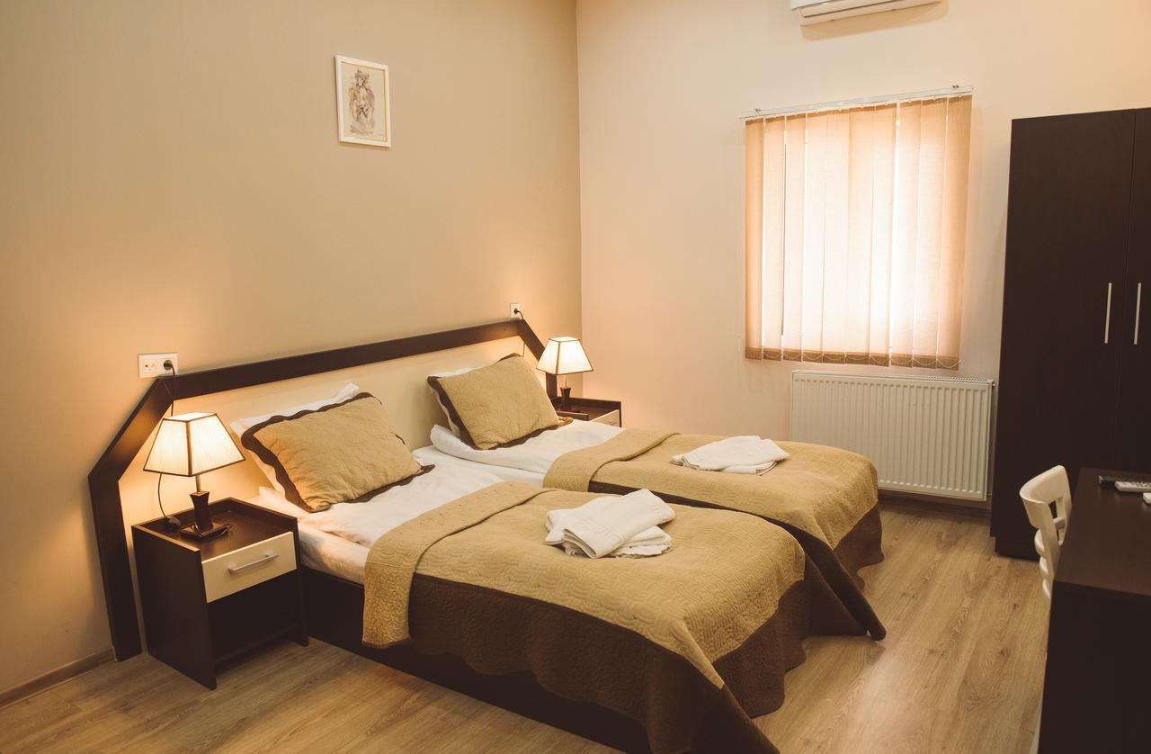 Getaway Hotel Тбилиси Экстерьер фото