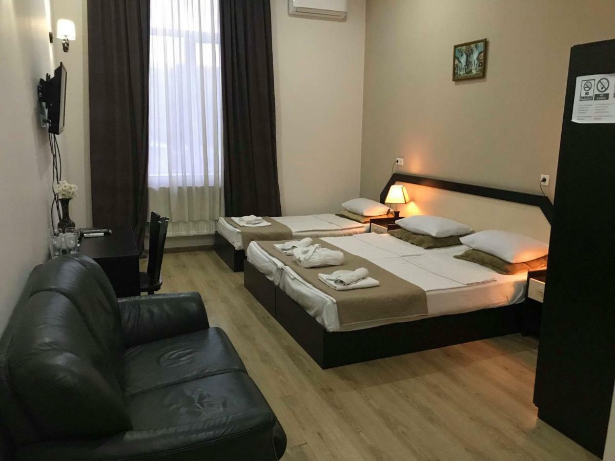 Getaway Hotel Тбилиси Экстерьер фото