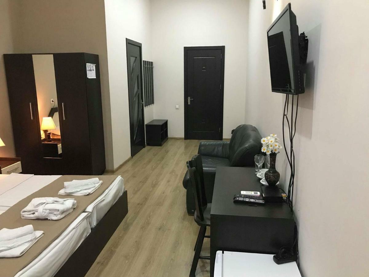 Getaway Hotel Тбилиси Экстерьер фото
